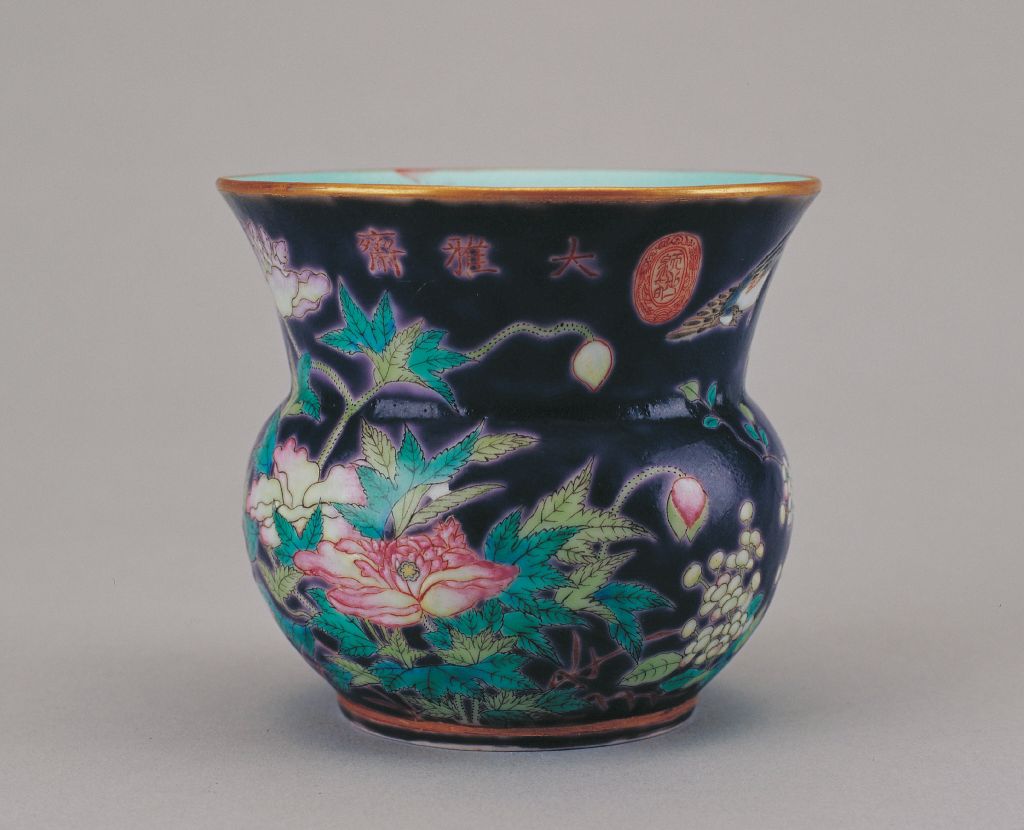 图片[1]-Lotus Root, Lotus Root, Hydrangea, Peony Pattern, Stiff Bucket-China Archive